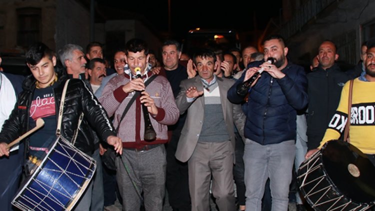 Mehmet Kocadon’a Kavaklıdere’de Davullu Zurnalı Karşılama 