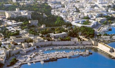 Rodos Adasına Günübirlik Turlar İle Yunan Kültürünü Tanıyın