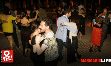 Tangoya gönül veren dans tutkunları Marmaris’te düzenlenen özel gecede bir araya geldiler.